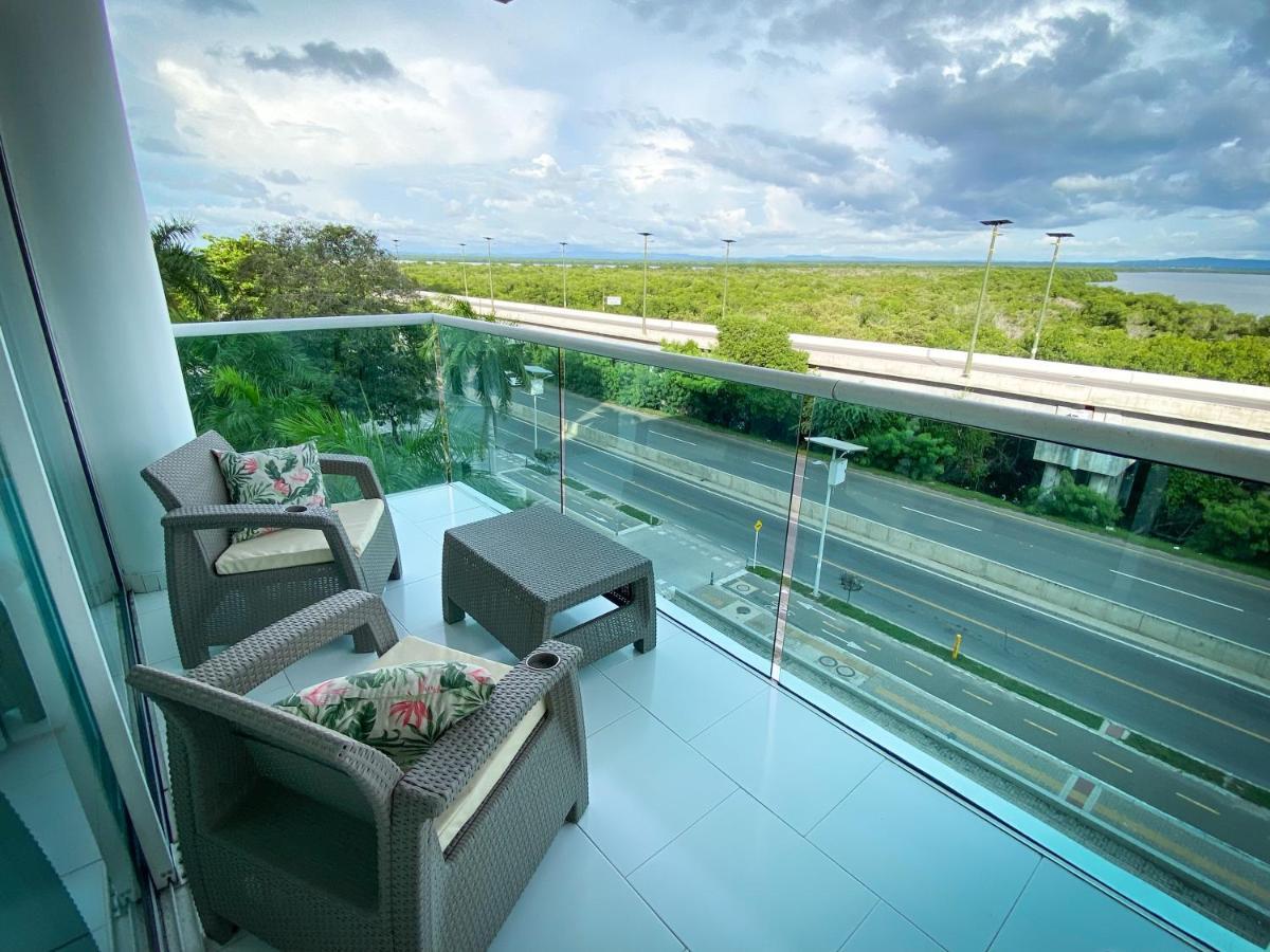 En Morros Frente A La Playa * Cartagena