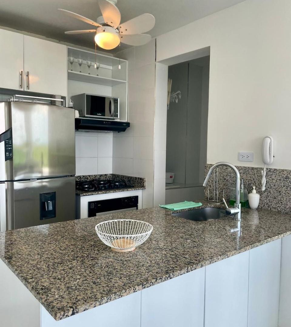 Apartamento En Morros Frente A La Playa